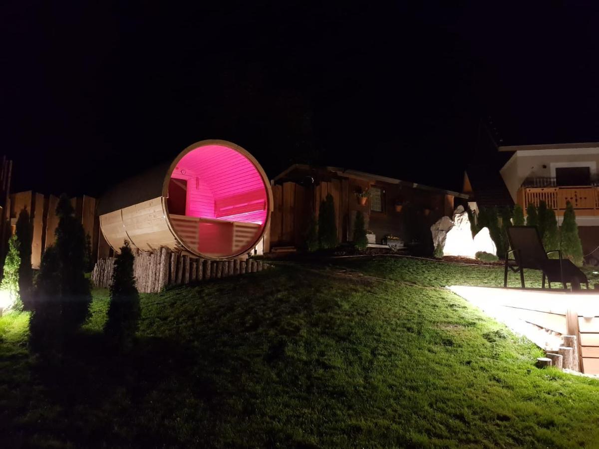 Agriturismo La Giasena Panzió Ponte nellʼAlpi Kültér fotó