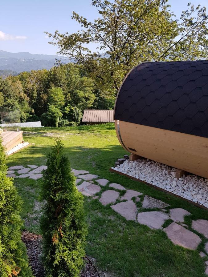 Agriturismo La Giasena Panzió Ponte nellʼAlpi Kültér fotó