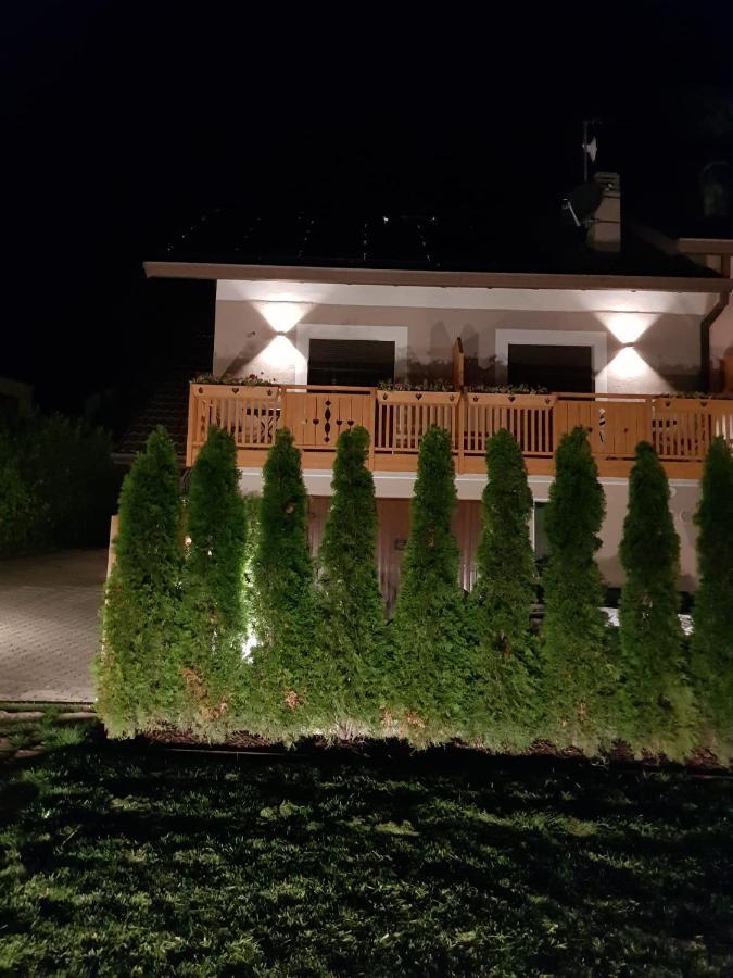 Agriturismo La Giasena Panzió Ponte nellʼAlpi Kültér fotó